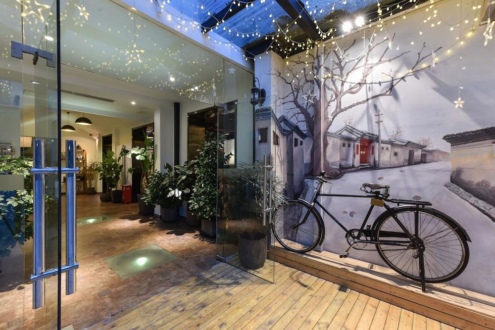 Nost Algia Hotel - Near Beijing Yonghe Lama Temple, Ghost Street, Beihai Park, Jingshan Park, Drum Tower, Houhai Bar Street, Tian'Anmen Square, Located In Beijing Traditional Hutongs, 5 Minutes Away From Subway, Free Laundry Serive المظهر الخارجي الصورة