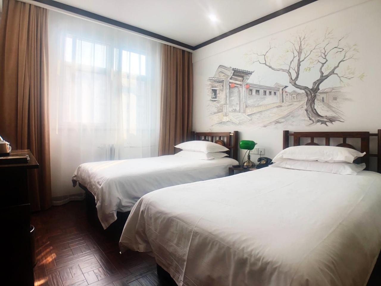 Time Traveller Hotel- Near Beijing Yonghe Lama Temple, Ghost Street, Beihai Park, Jingshan Park, Drum Tower, Houhai Bar Street, Tian'Anmen Square, Located In Beijing Traditional Hutongs, 5 Minutes Away From Subway, Free Laundry Serive المظهر الخارجي الصورة